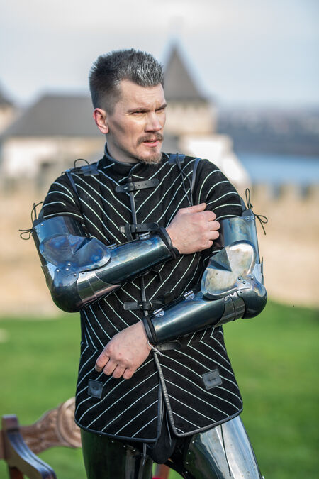 Spring steel gauntlets “Dark Wolf”