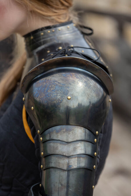 Gorget and Arms with Pauldrons Blackened Spring Steel Set “Dark Star”
